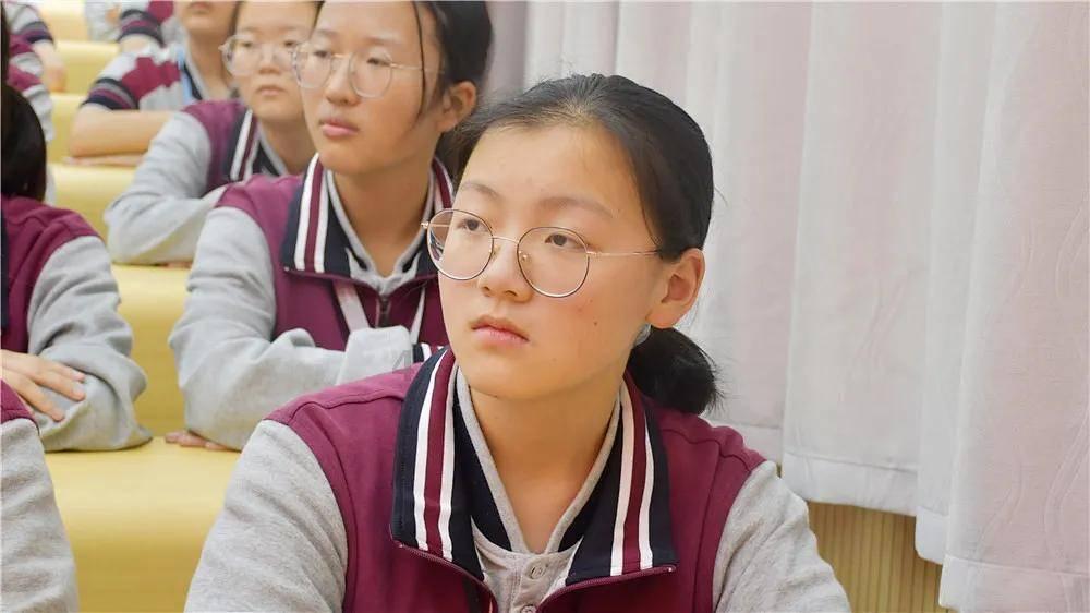 冰箱冷藏室的排水管被冻住了，是什么原因？如何解决？游戏画面