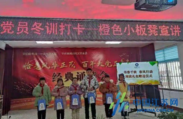 学电子商务专业是不是就是在网上卖东西，或者当客服啊游戏画面
